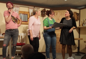 Die Theatergruppe des SV Oberkollbach präsentiert  „Eine Sprachbox namens Alexa“