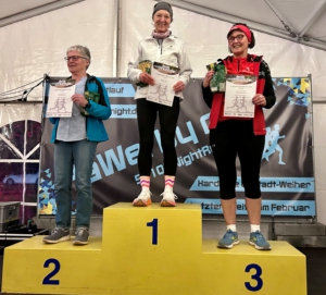 Laufteam SV Oberkollbach beim „HaWei by night“ – Neuer Kreisrekord für Regina Vielmeier