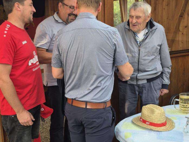 Kurt Steininger – Ehrenvorstand des SV Oberkollbach – feiert seinen 90. Geburtstag